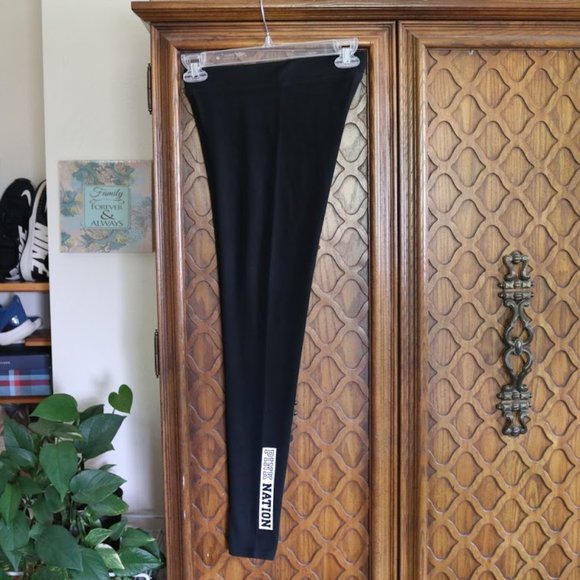 PINK Victoria's Secret 'PINK NATION' Wordmark Yoga Leggings - Black, Size XS - Picture 4 of 15